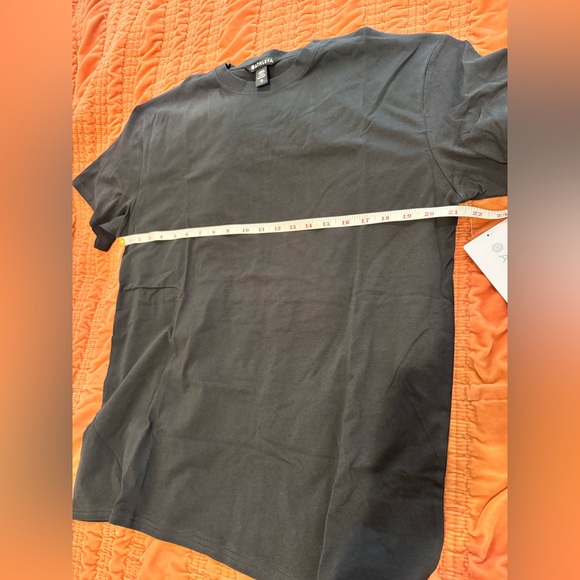 NWT Athleta True Cotton Tee - Black - Medium - Picture 7 of 9